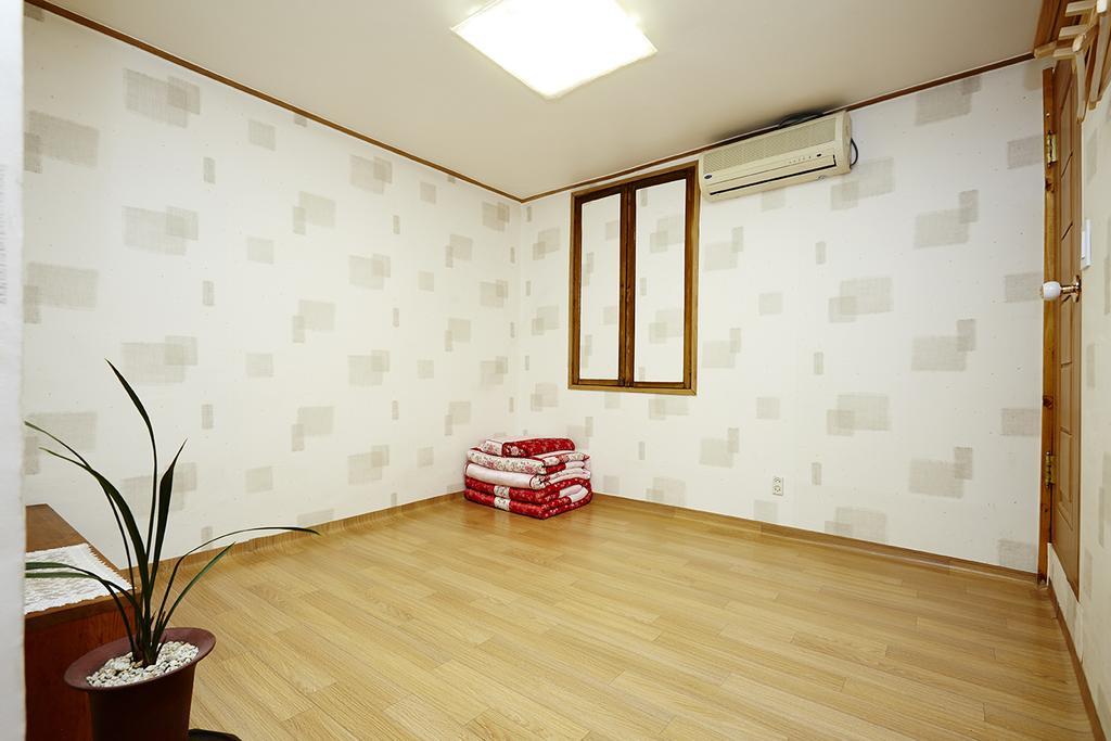 Vine Hanok Guesthouse Séoul Chambre photo