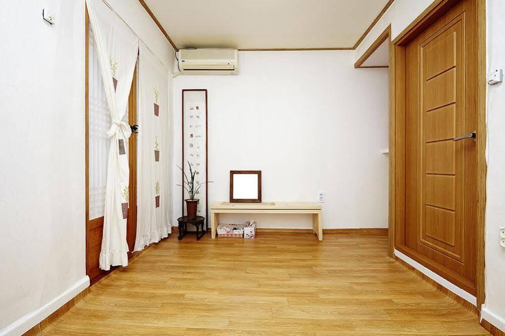 Vine Hanok Guesthouse Séoul Extérieur photo